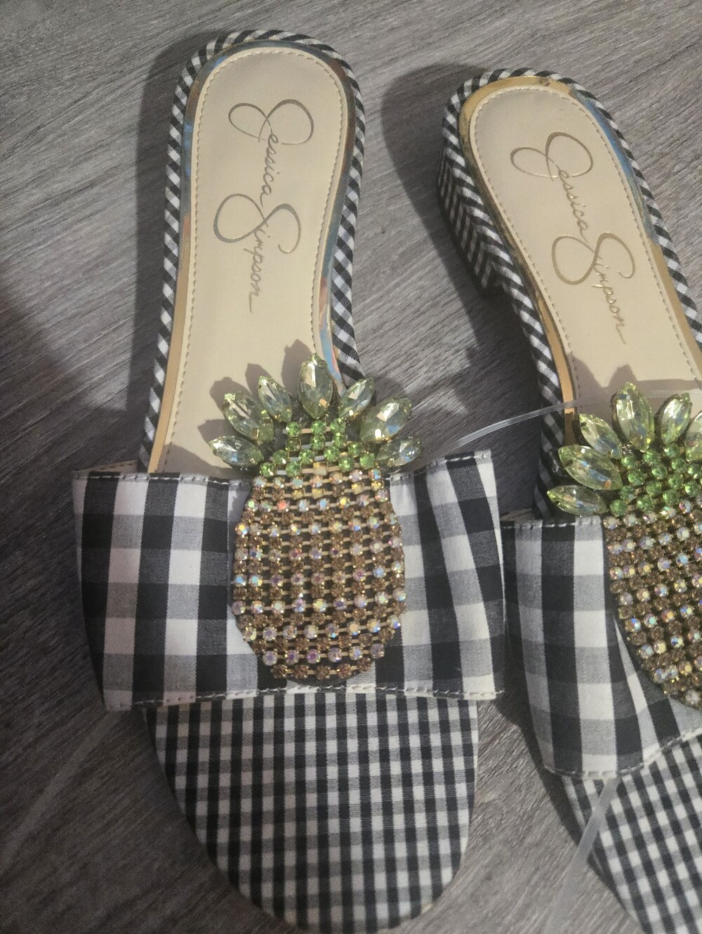 Jessica Simpson Shoes - Picture 2 of 4